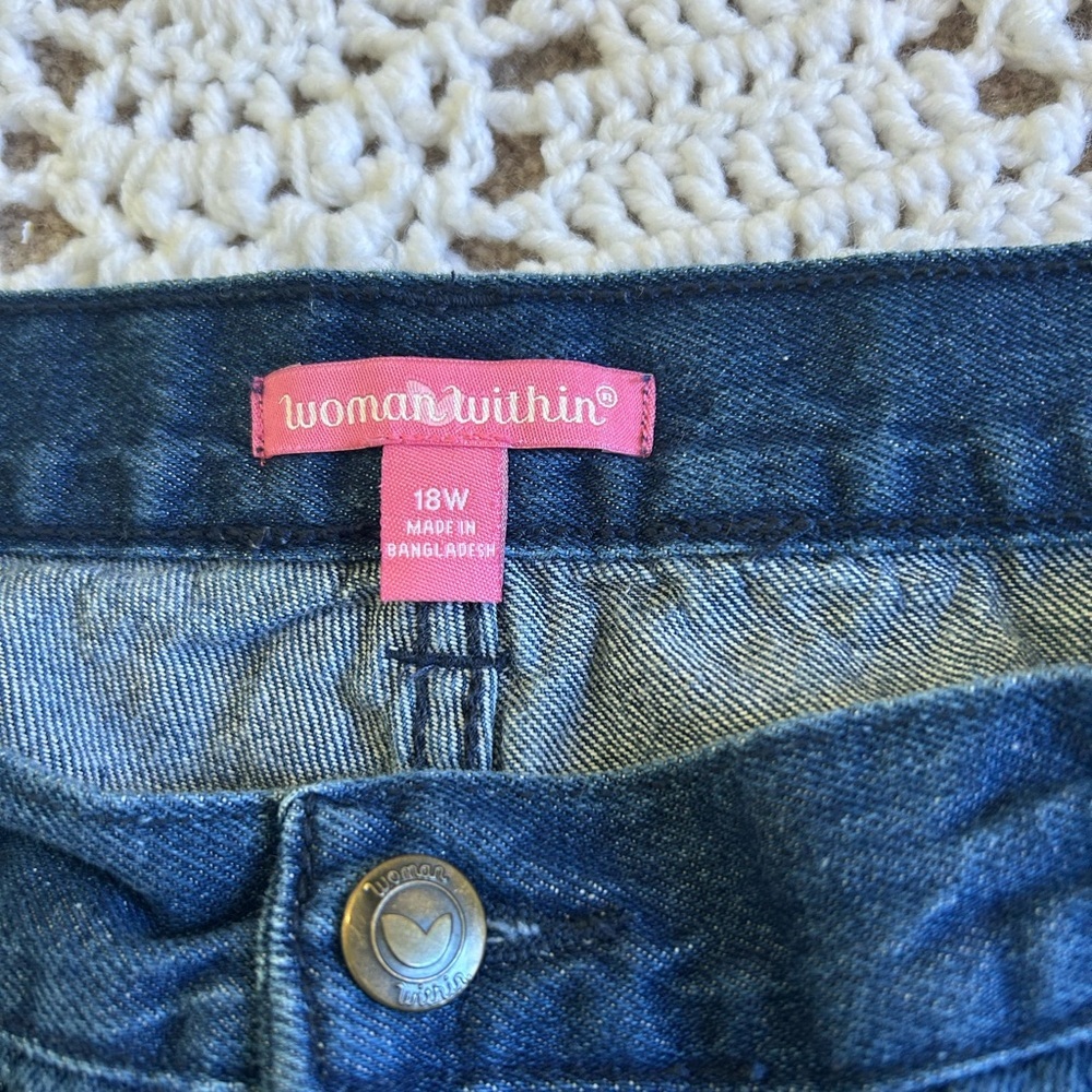 Woman Within Size 18W Button Close Comfort Stretch Waistband Jeans Capri Plus - Picture 4 of 7